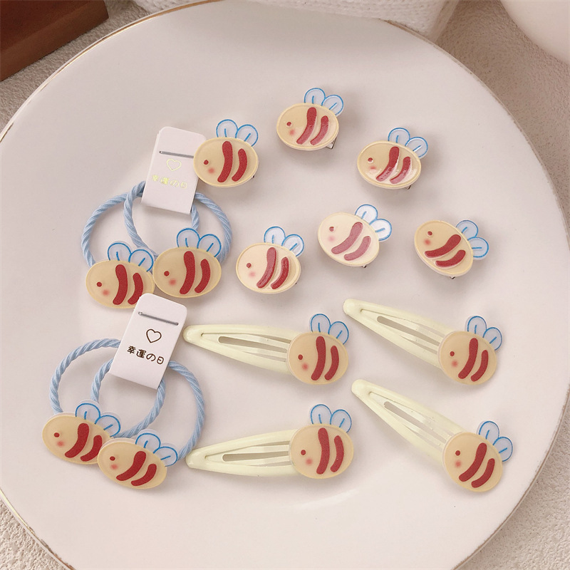 Acrylic Little Bee Hairpin Cute Cartoon Hair Rope Sweet Girl Bangs Headdress Student Side Clip Hairpin Acrylic Little Bee Hairpin Cute Cartoon Hair Rope Sweet Girl Bangs Headdress Student Side Clip Hairpin