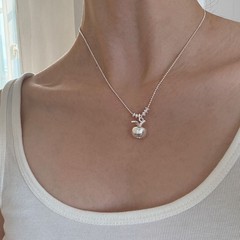 韩系ins风银雾感肌理苹果吊坠项链小众设计可爱甜美叠戴锁骨链女