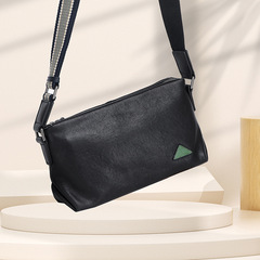 单肩包男款2025年夏季新款休闲男包通勤轻便高级感真皮男士斜挎包