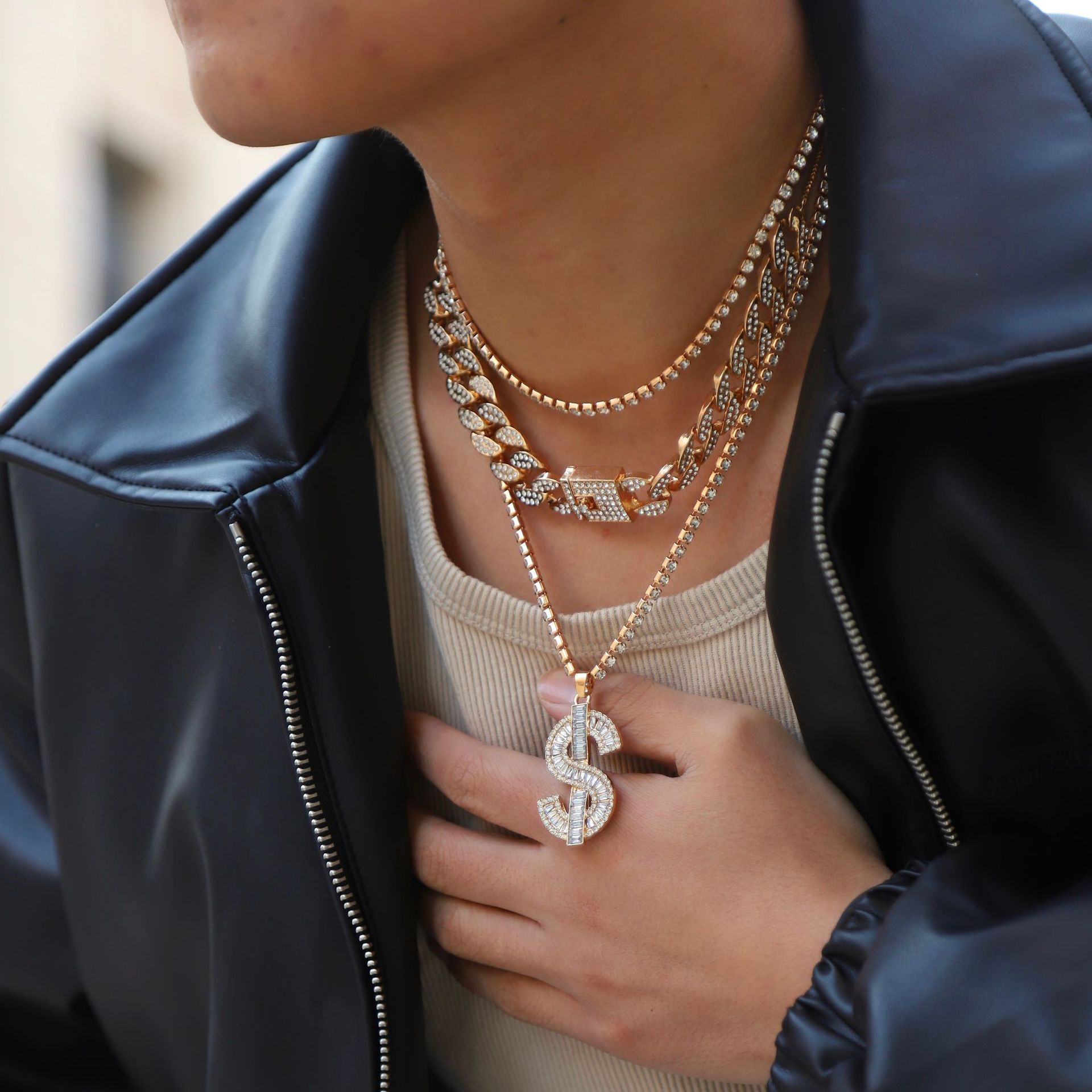 Heart Shape Hip-Hop Retro Alloy Layered Necklaces Wholesale display picture 5