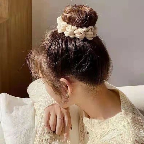 Milky brown plush hair band for female Internet celebrities, new exquisite hair rope for women, Korean rubber band, simple temperament, headband headwear