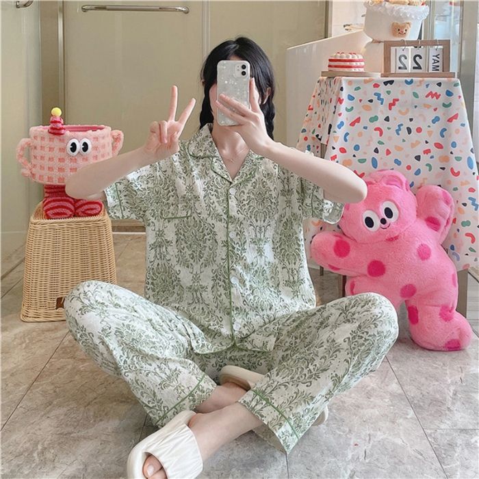 Pijamas transfronterizos al por mayor para mujer nube algodón otoño verano rebeca solapa pantalones de manga corta traje de servicio a domicilio simple y cómodo