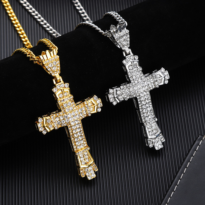 European and American Hip-Hop Full Diamond Retro Hollow Cross Pendant Necklace, Diamond-Encrusted Pendant Necklace for Men, Gold-Plated Diamond Necklace