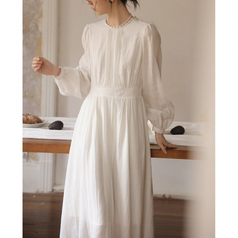 French Retro Long-Sleeved Waist-Cinching Dress for Women, New Autumn Style, Lantern Sleeves, Lace Round Neck, Versatile White Long Dress French Retro Long-Sleeved Waist-Cinching Dress for Women, New Autumn Style, Lantern Sleeves, Lace Round Neck, Versatile White Long Dress
