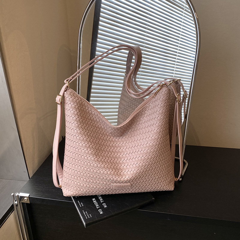 2026 New Woven Shoulder Bag for Women, Large Capacity, Versatile Commuter Crossbody Bag, Fashionable Underarm Bag, Simple Tote Bag 2026 New Woven Shoulder Bag for Women, Large Capacity, Versatile Commuter Crossbody Bag, Fashionable Underarm Bag, Simple Tote Bag