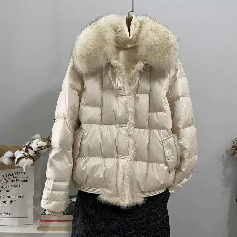Retro down jacket, fur‑trimmed puffer, short fit, toggles, sizes M–XL