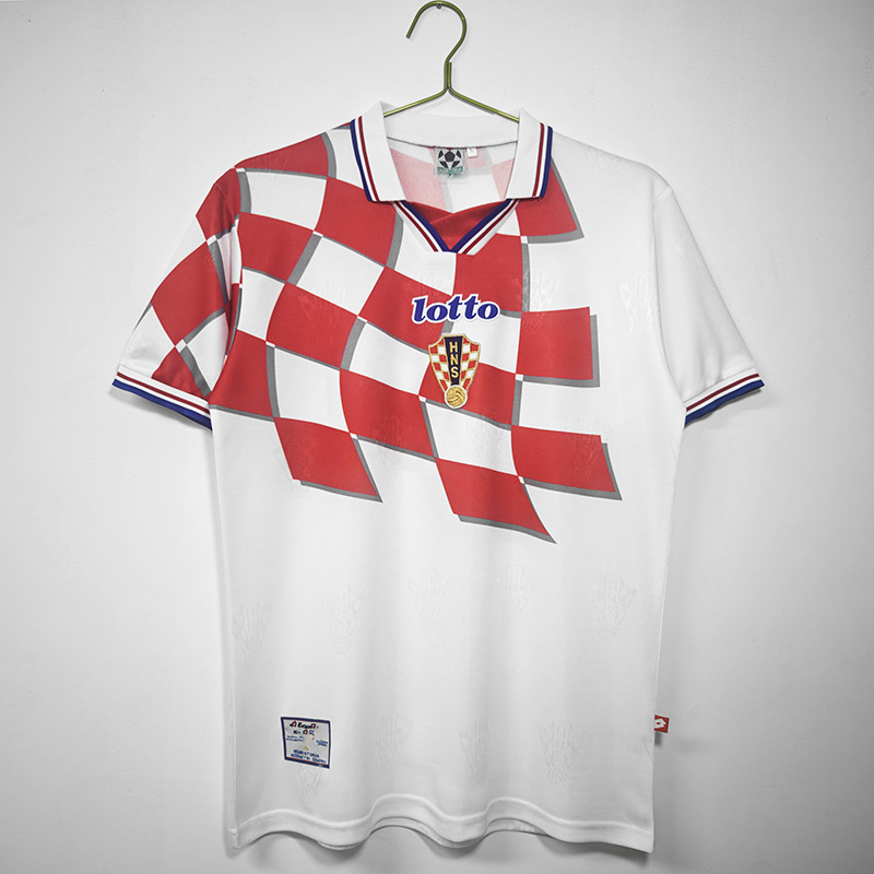 レトロなドイツのサッカー服の主な客席です。|undefined