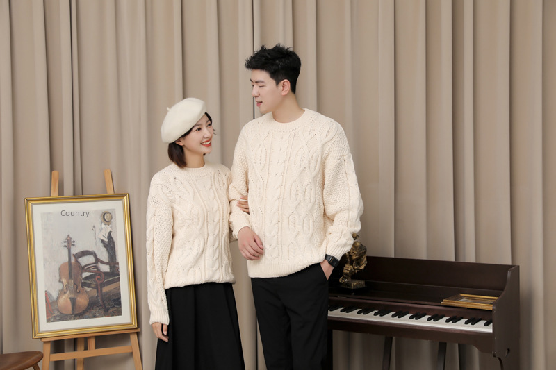 Family of three or four Family photo Parent-Child outfit Family-Child outfit Mother-child Parent-Child outfit Autumn and winter thickened twist sweater