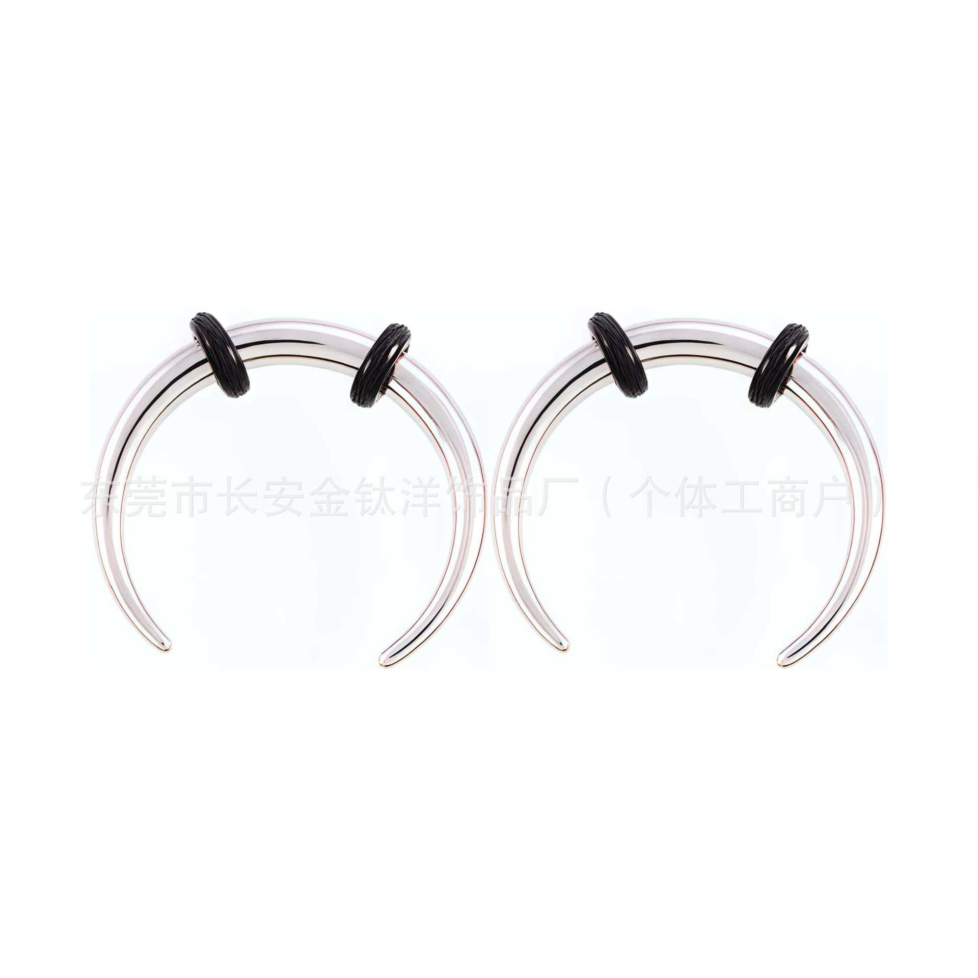Pointed titanium steel lip stud product view