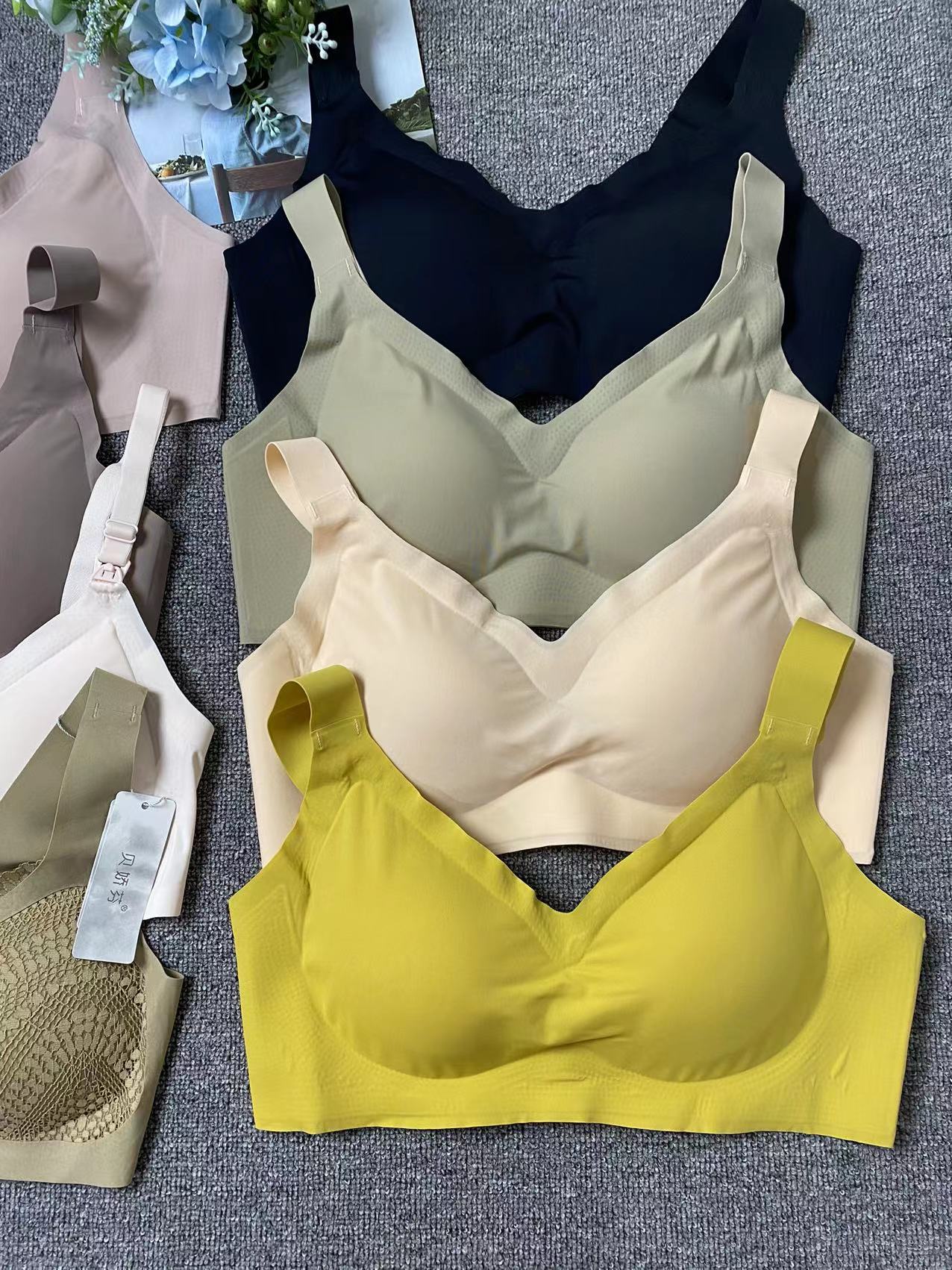 Proceso de liquidación de inventario Orden de cola Varios belleza Espalda alta calidad cómoda chica pequeño pecho deportes látex belleza espalda al por mayor