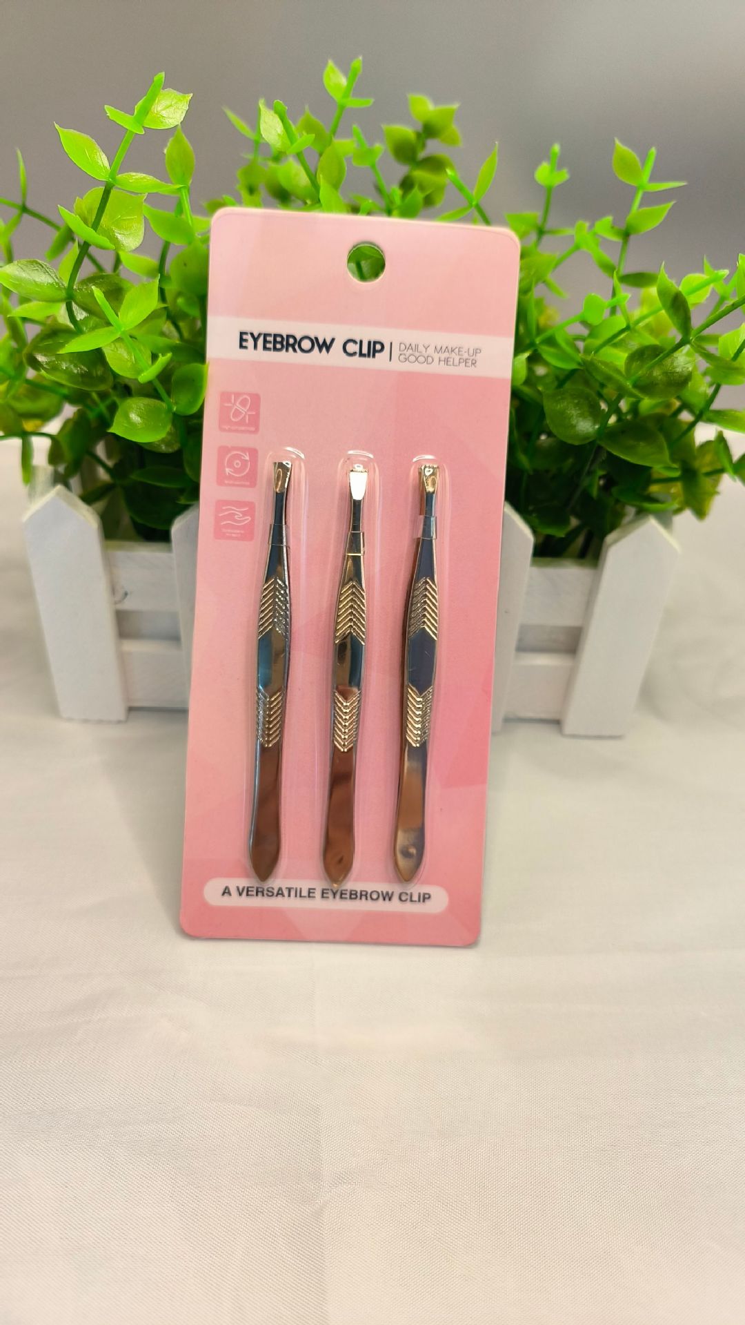 세 개의 금도금 메이지