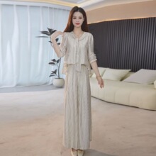 早春穿搭一整套装女装2026新款洋气减龄休闲显瘦上衣阔腿裤两件套