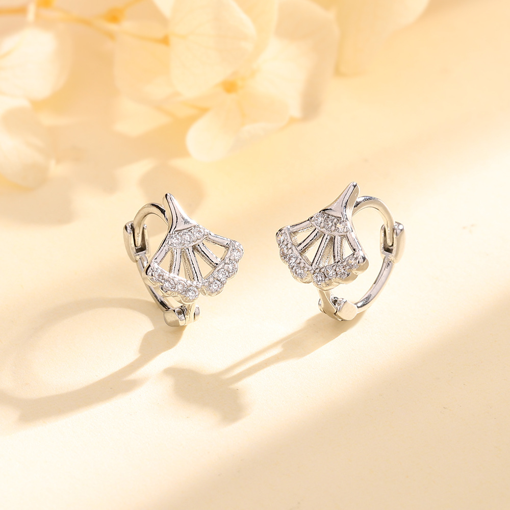Hollow ginkgo leaves inlaid diamond earbud skirt design fan-shaped…