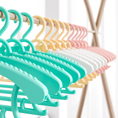 2021日式蝴蝶結造型寶寶挂衣架肩部可伸縮長短調節兒童安全晾衣架