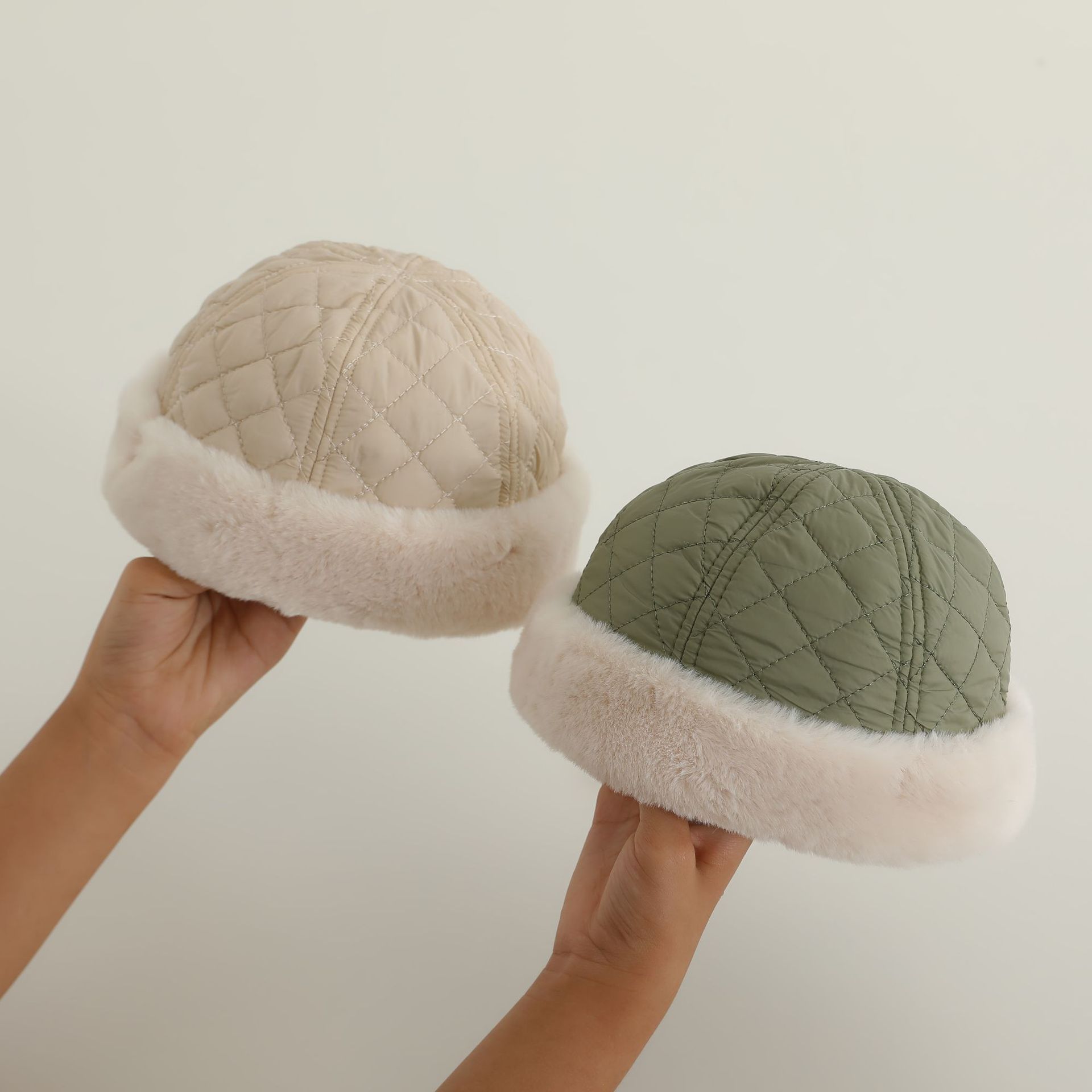 Sombreros para bebés primavera y otoño invierno súper lindos bebés calientes niños niñas gorras de propietarios de la tierra niños lindos gorras de moda