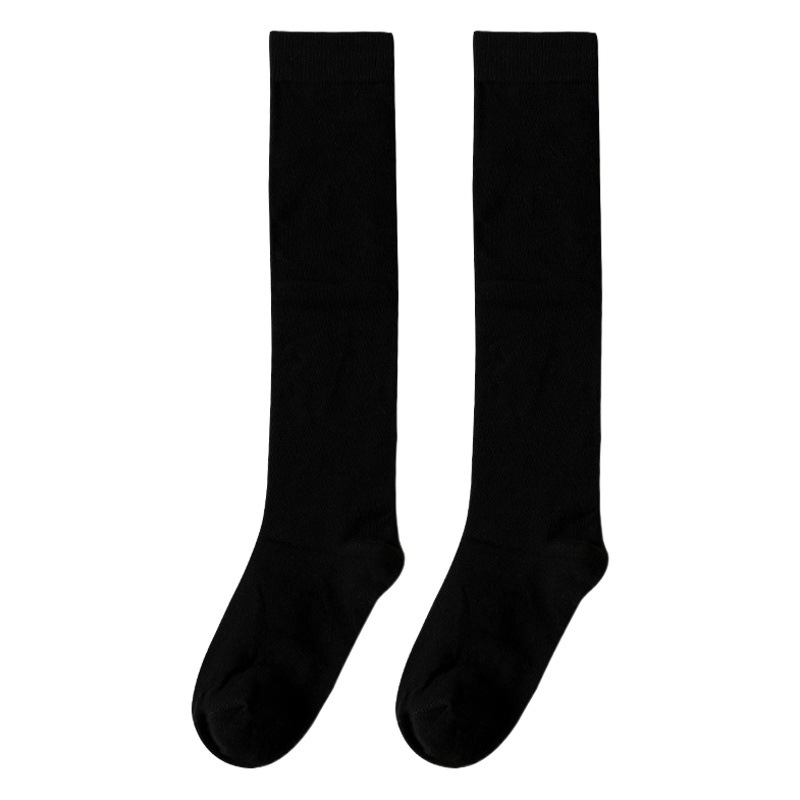 Calcetines de pantorrilla Calcetines de algodón puro de primavera y verano para mujer Calcetines de tubo jk de tubo de estufa de presión para niños Calcetines por encima de la rodilla en blanco y negro Calcetines Zhuji al por mayor