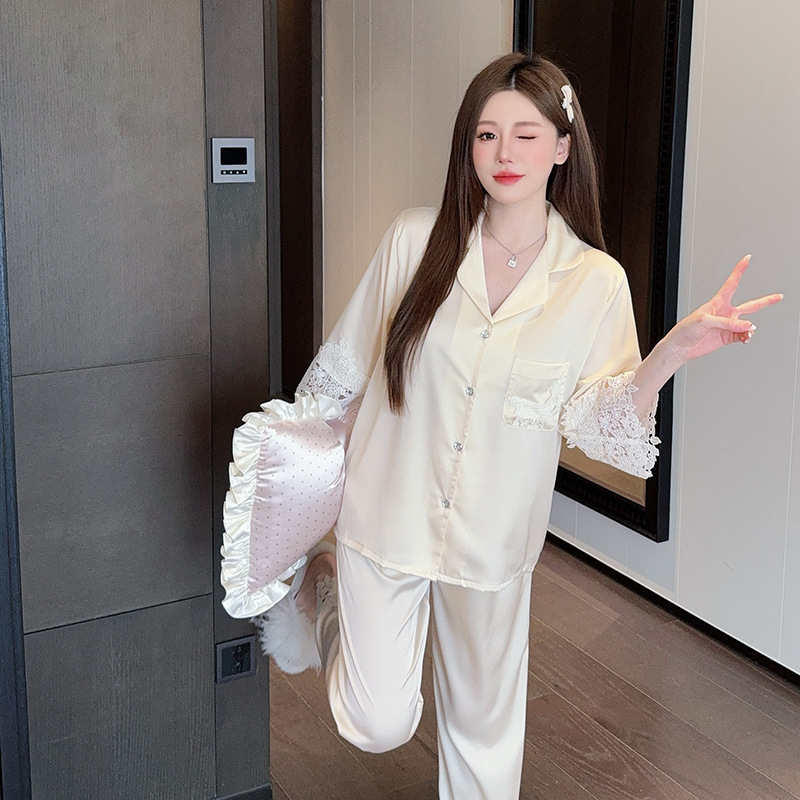가벼운 럭셔리 아이스 실크 파자마 여성의 봄과 여름 새로운 긴팔 실크 새틴 홈 옷 고급 긴팔 레이스 파자마