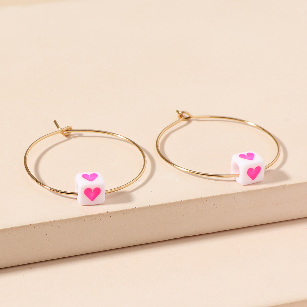 New Hoop Earrings Exaggerated Resin Love Geometric Earrings Personality Trend Earrings display picture 5