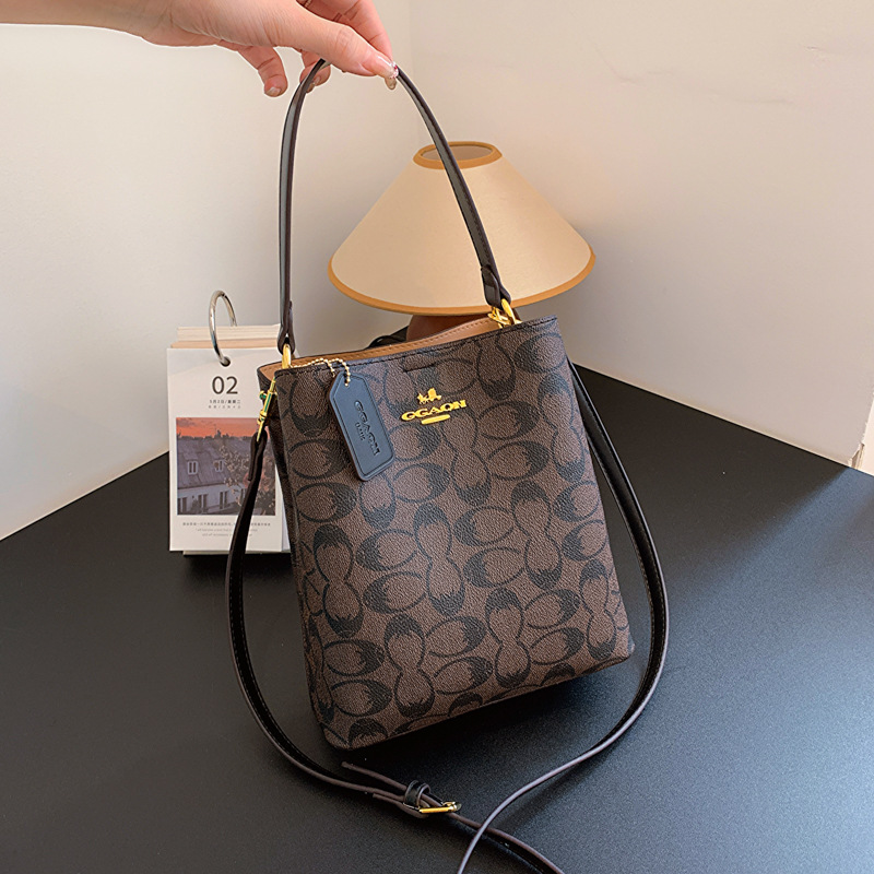 Fashionable Foreign Trade Bucket Bag for Women, Light Luxury Pu Leather Handbag, Versatile Large-Capacity Shoulder Bag, Crossbody Bag