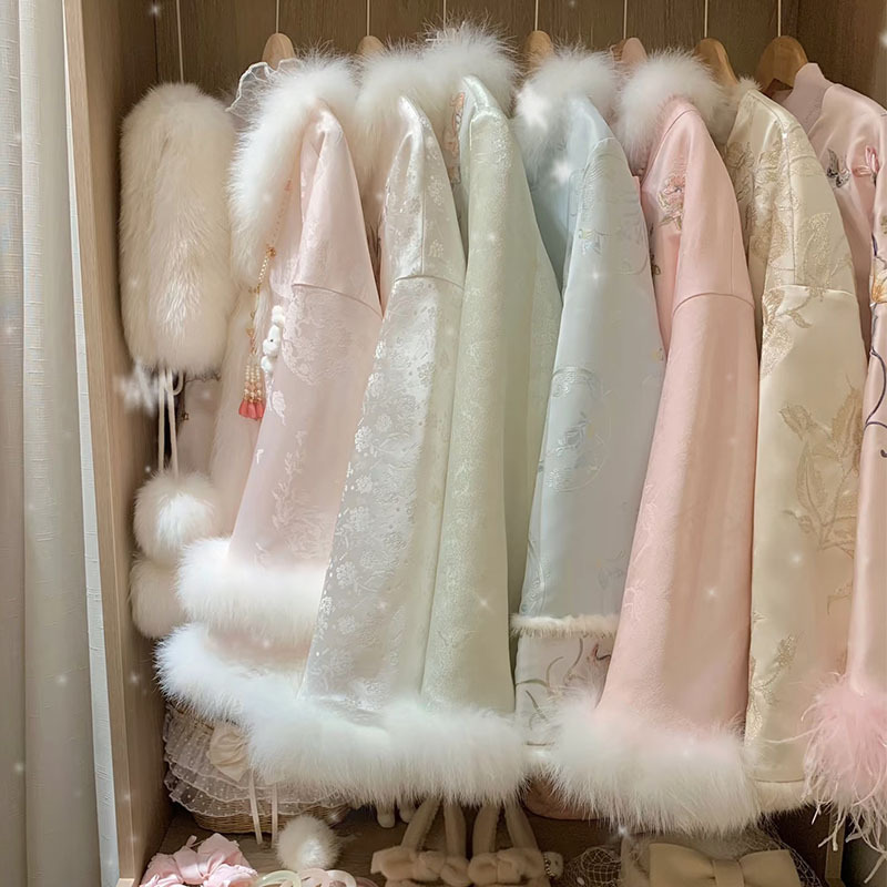 海宁皮2025冬季新款狐狸毛领内胆国风刺绣皮毛一体外套女装批发