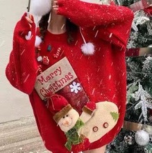 跨境宽松加厚圣诞毛衣圣诞袜雪人娃娃口袋装饰红色新年针织毛衣女