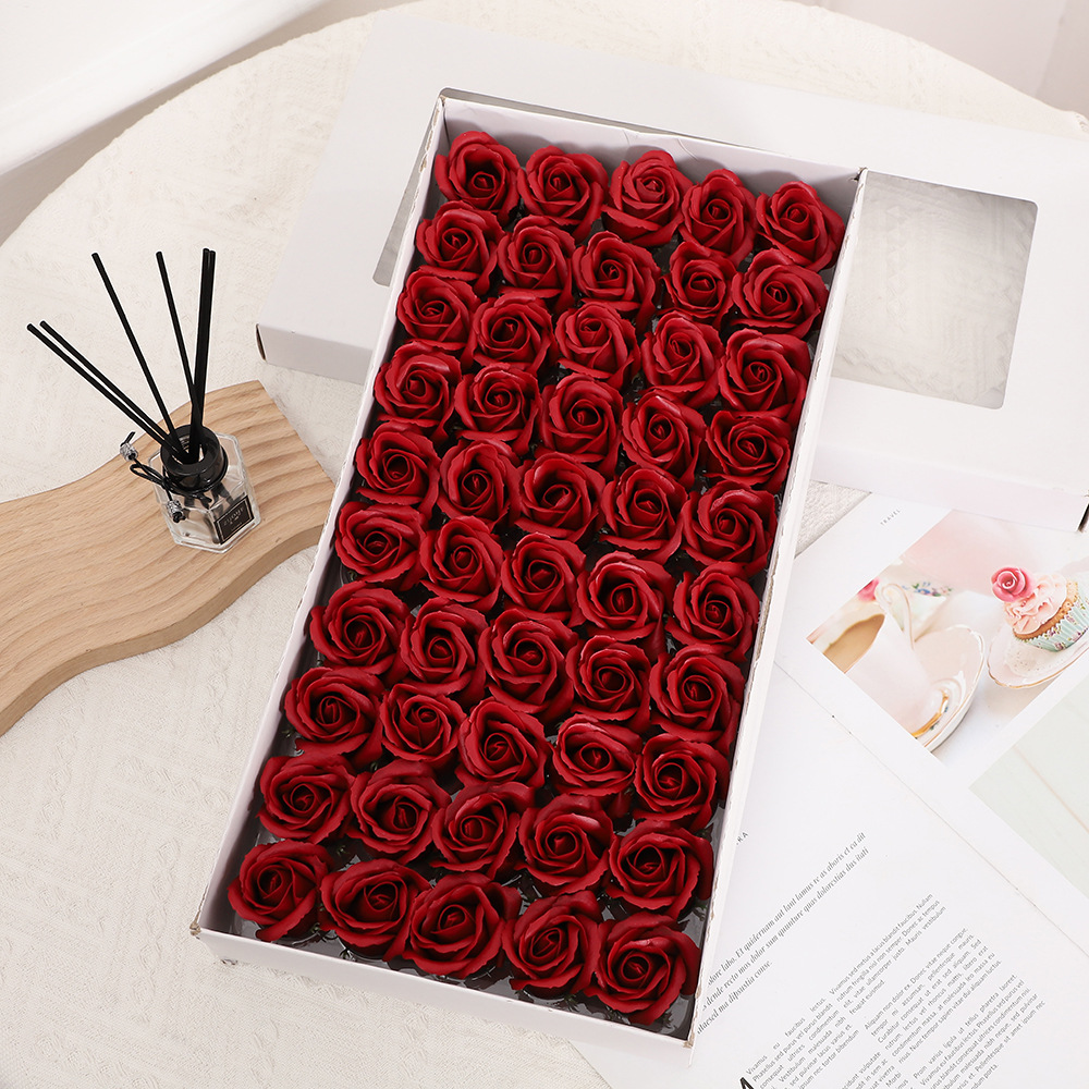 Nuevo 520 Día de San Valentín tres capas rosa flor eterna cabeza colorida jabón flor caja de regalo ramo flor tienda suministros al por mayor