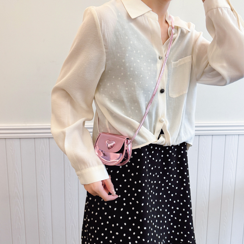 Bolso de accesorios de princesa de estilo occidental Mini lindo bolso de hombro para niños y niñas en forma de corazón Cadena de moda Bolso de moda para niños de charol