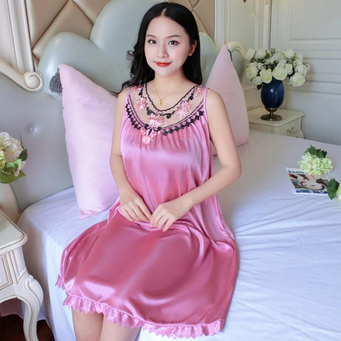 2023 Verano de seda de hielo camisón de las mujeres de seda delgada sexy suave cómodo pijamas de las mujeres desgaste del hogar Comercio exterior al por mayor