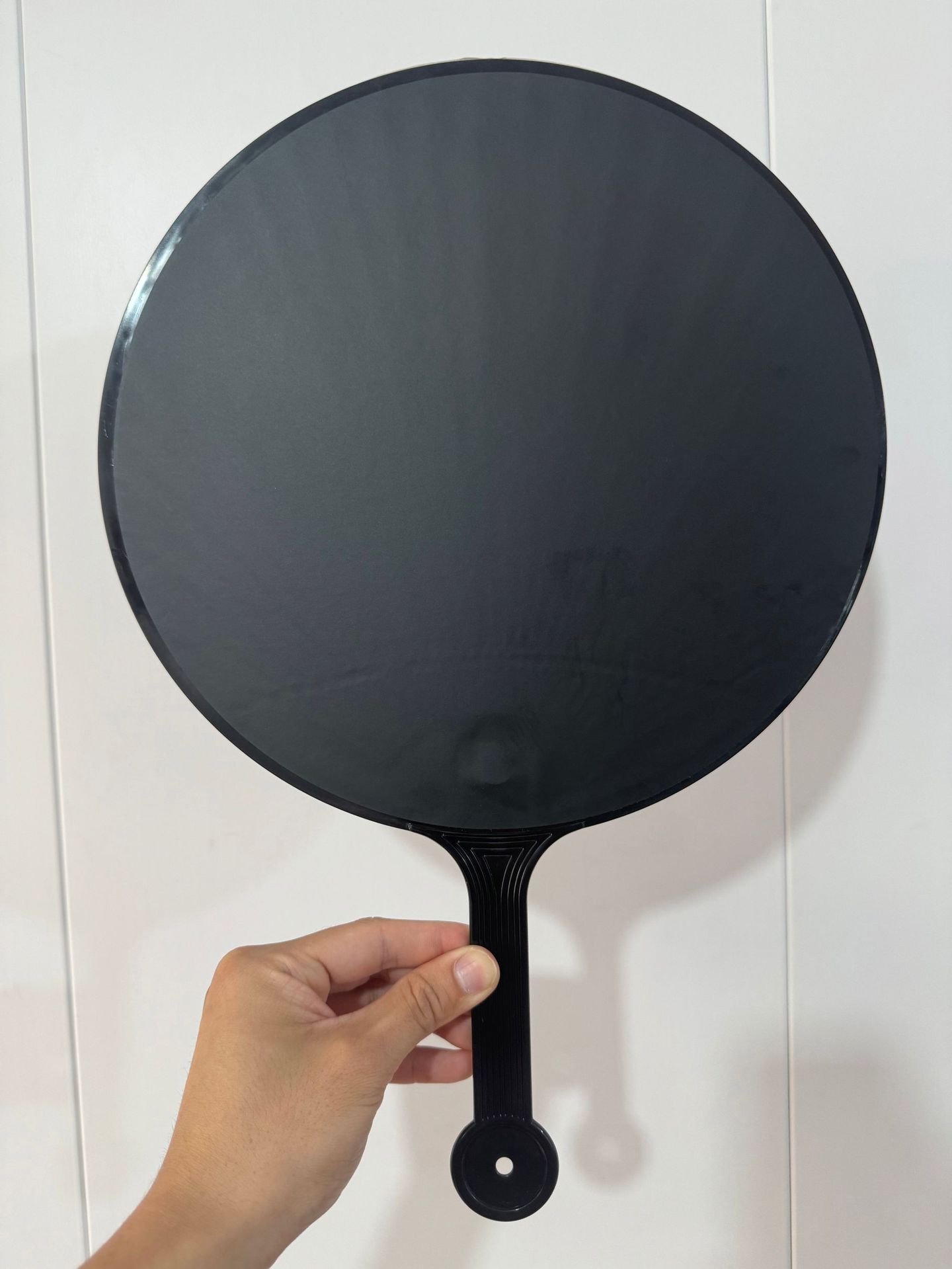 Black-faced black bones fan