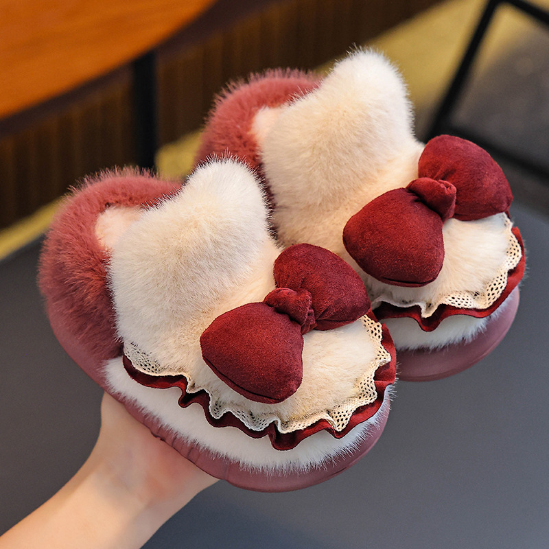 Zapatillas de algodón de invierno para niños niñas calientes y veludo antideslizante padres e hijos pisar la sensación de mierda para niños pequeños bolsas de tacones de algodón