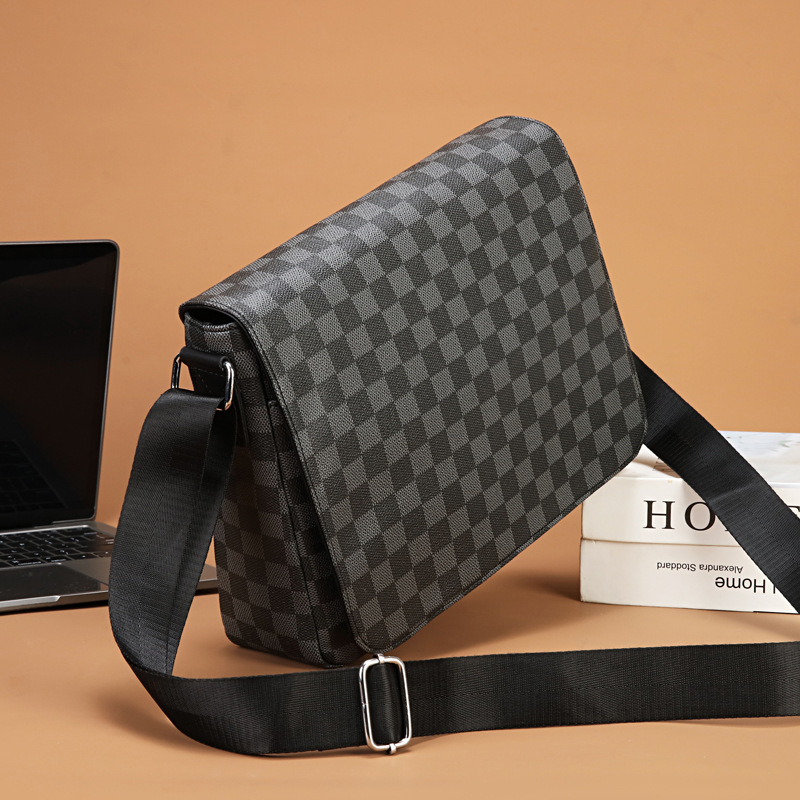 Kişi üçün kvadrat çiyin çantası və çarpaz çanta