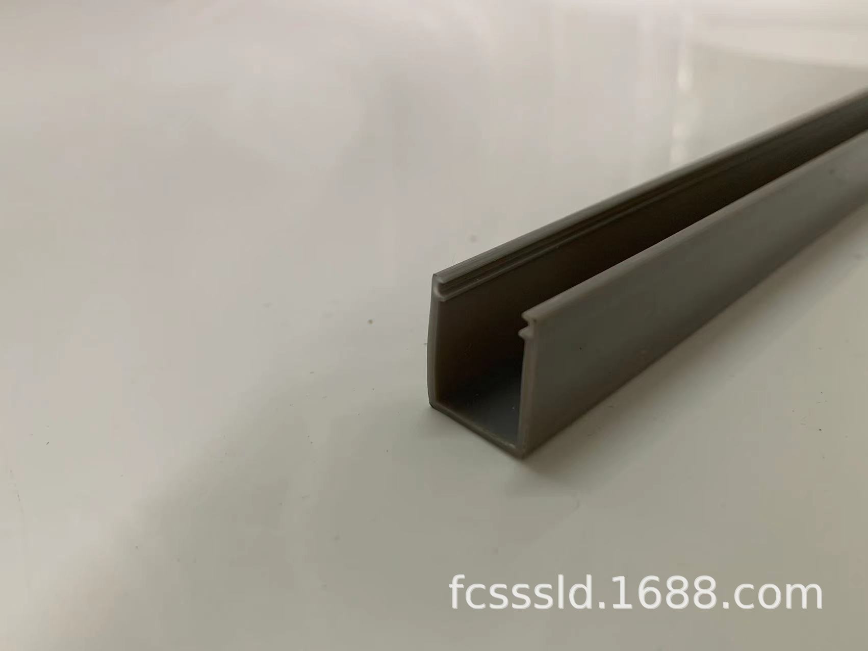 来 图来 样定 制 长条形乳白PVC型材 PVC塑料型材 质优