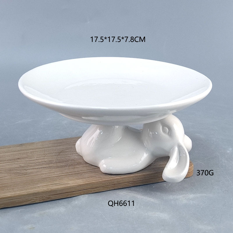 Taza de huevo de cerámica pintada a mano transfronteriza huevo plato huevo huevo cuadrícula conejo de Pascua forma huevo bandeja hecha a mano
