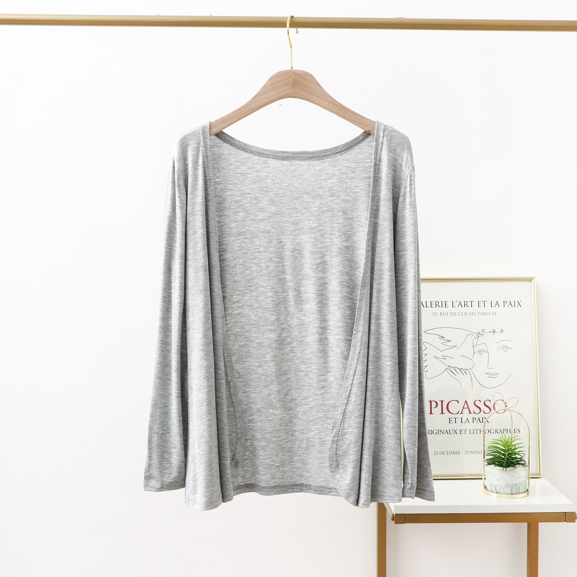 Modal Capa delgada nueva camisa de protección solar cubierta exterior color sólido manga larga superior gran arco cardigan moda image 9