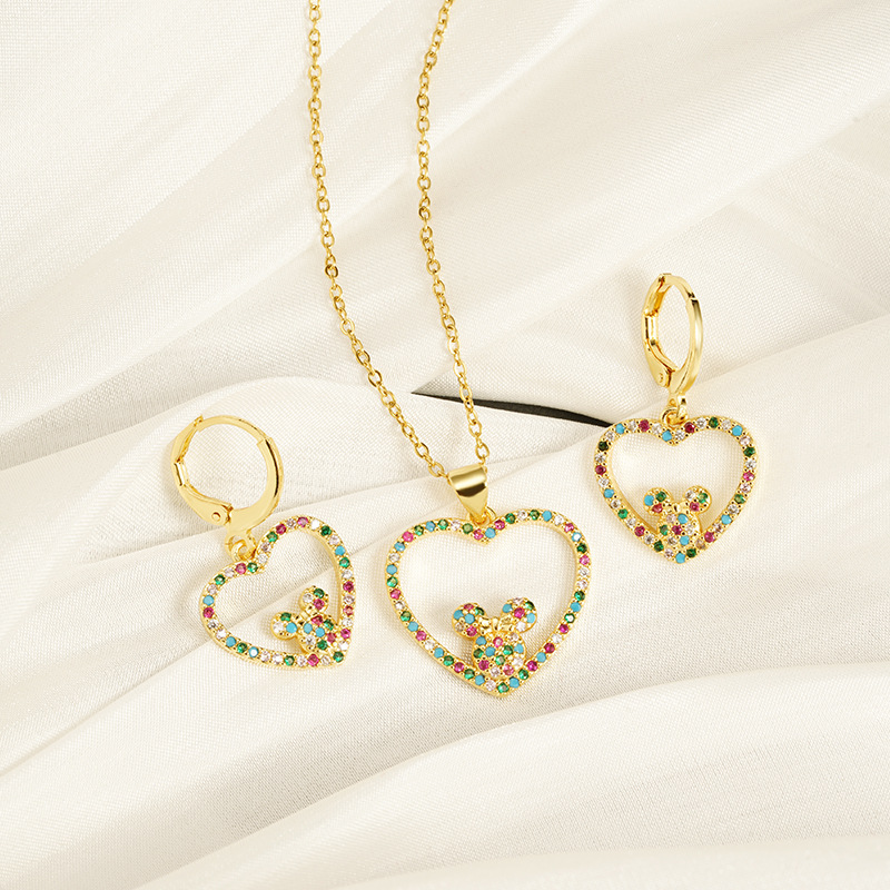 Collar de oro de arena transfronteriza de Vietnam, diamantes de estilo europeo y americano, pendientes de amor de Mickey Mouse, joyas de personalidad femenina que no se desvanecen durante mucho tiempo