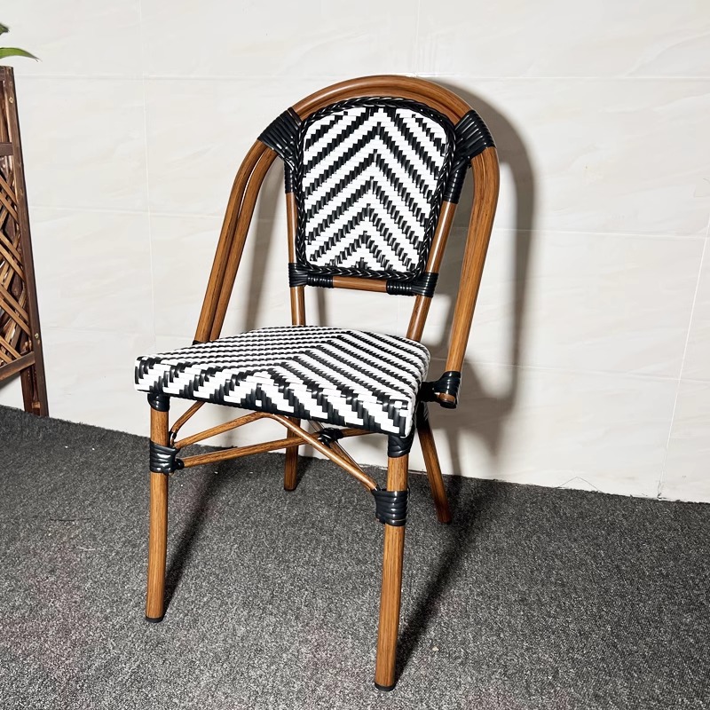 멋진 흑백 의자