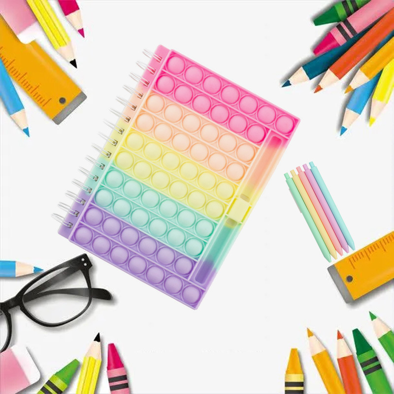 Nueva A5 Rainbow Mouse Killer Pioneer Notebook actualización pluma descompresión juguete descompresión burbuja al por mayor