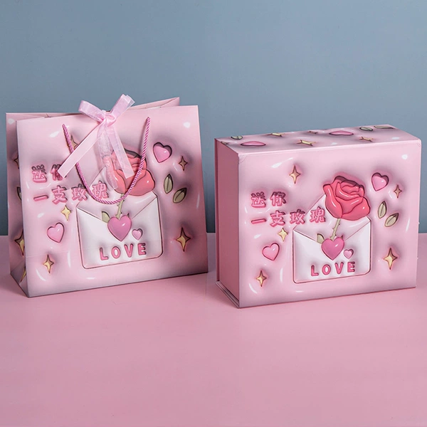Gift box, linen bag