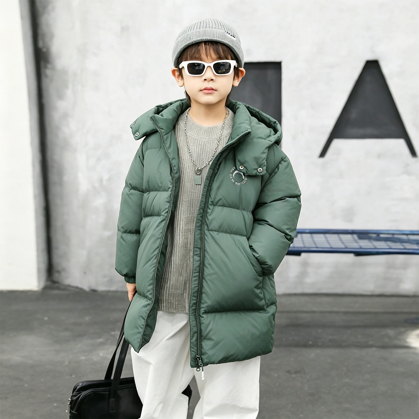Children's down jacket, boys' and girls' down jacket, mid-length, 2024 new style, winter baby warm 90% down 23972