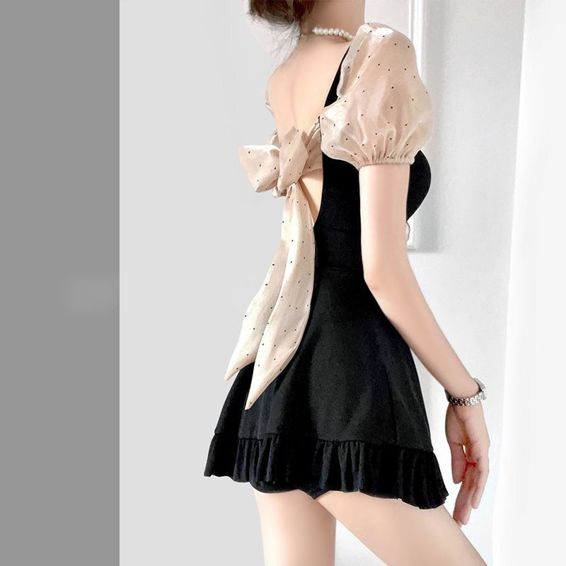 Trajes de baño para mujeres verano 2024 nuevo nuevo tipo de camiseta de manga corta de ángulo plano cubrir el abdomen delgado conservador trajes de baño de aguas termales