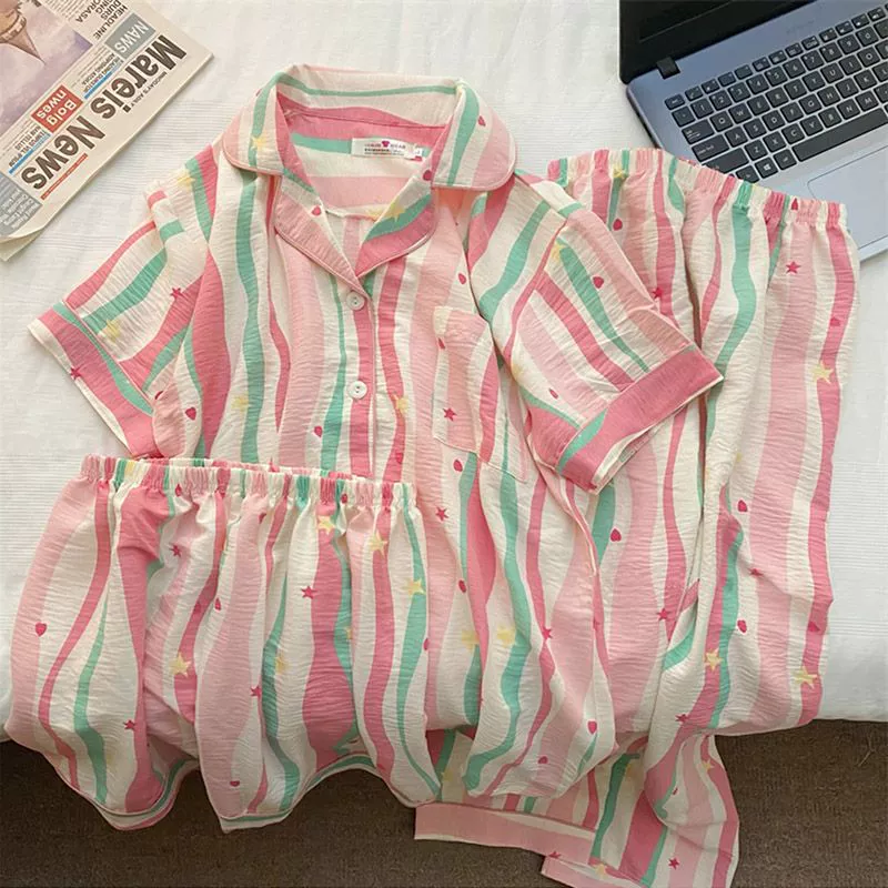 Source Factory Маленькая красная книга взрывалась летняя тройная облачная хлопчатобумажная пижама леди с короткими рукавами мультяшная студенческая домашняя одежда