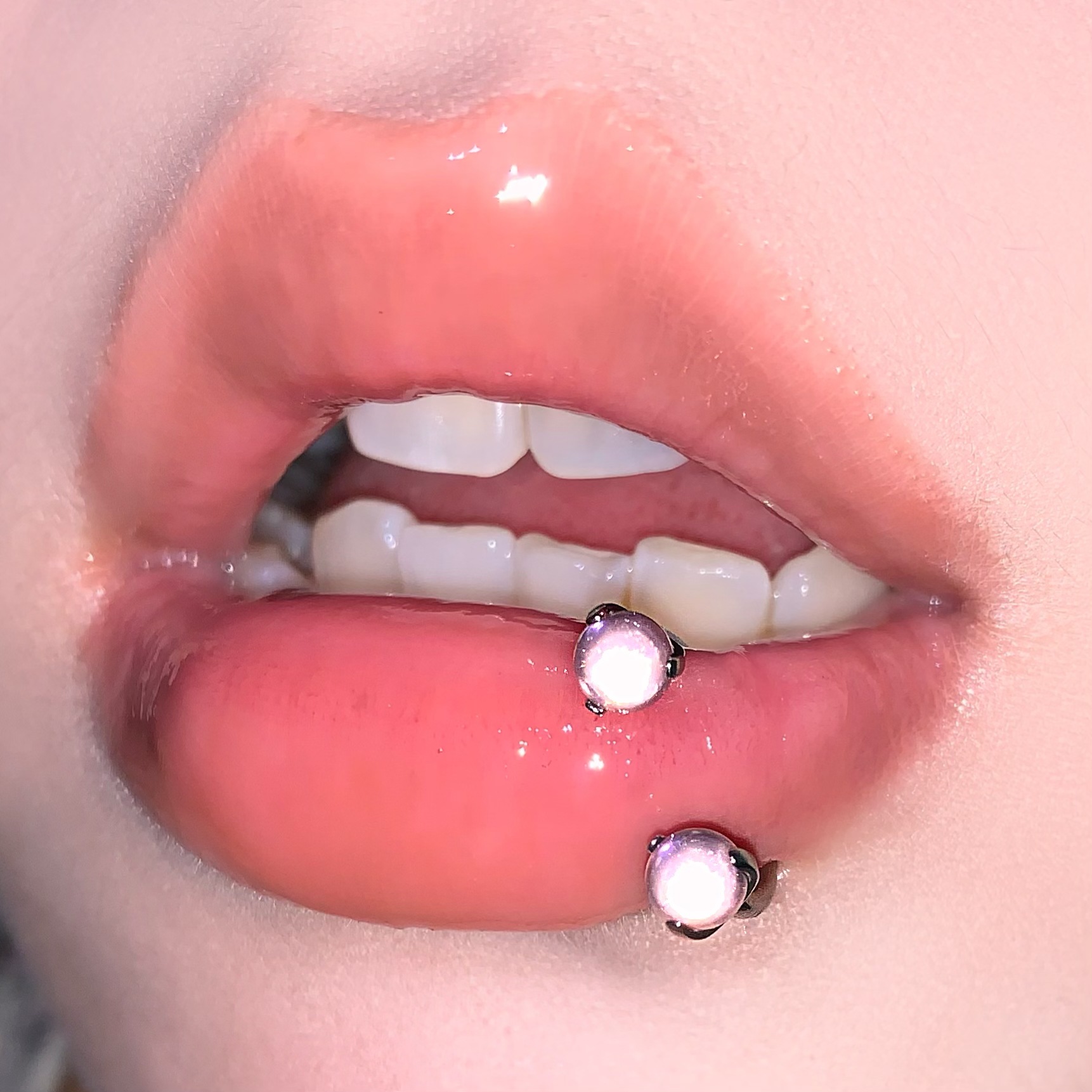 Three-Claw Round Bead Titanium Steel Lip Ring Punk Ear Bone Nail Internally Threaded Flat Bottom Hot Girl Piercing Jewelry detail image 9
