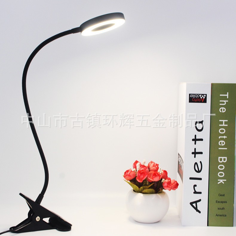 Clip de manguera de teléfono móvil Anillo de luz de relleno en vivo belleza luz en vivo Escritorio USB luz nocturna de tres colores luz de lectura