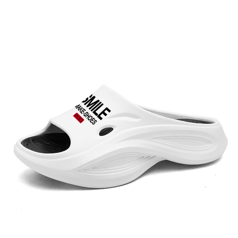 En nombre de 2025 zapatillas de hombre verano nuevo estilo deportivo hogar fondo suave antideslizante pisando mierda sandalias y zapatillas de uso exterior EVA