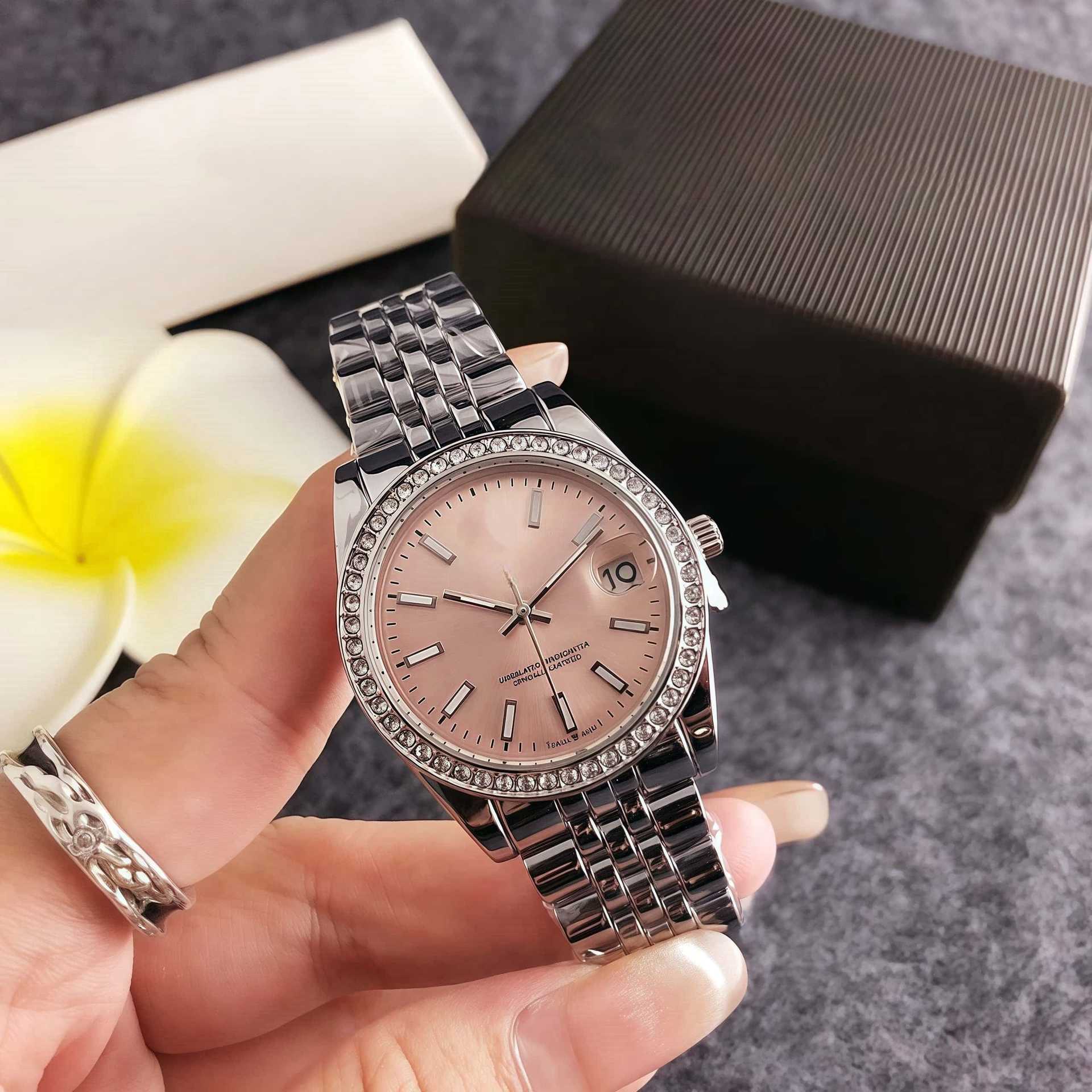 High-End Watch for Women, Ins Style, Simple Elegant, Student Lady, Fashionable, Exquisite Small Dial, Retro Hong Kong Style