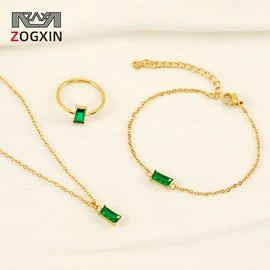 耳环;项链;耳钉