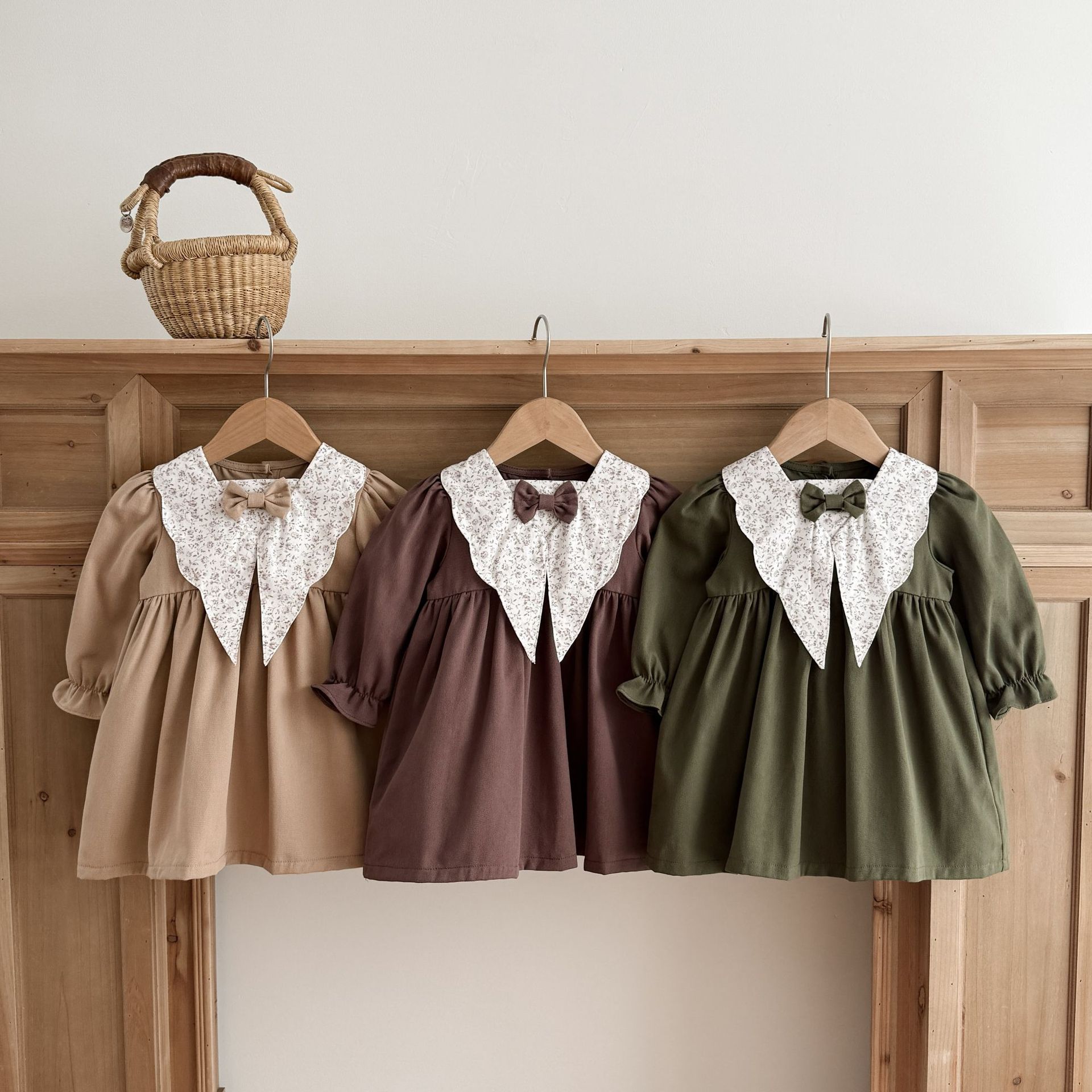 Demi-season long-sleeve