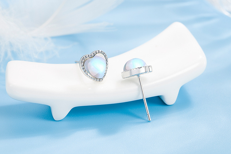 Fashion Heart Shape Copper Earrings Inlay Zircon Copper Earrings 1 Pair