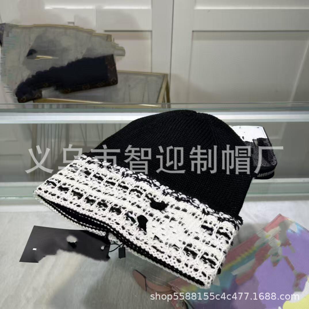직조 패턴 블랙 블랙 라벨