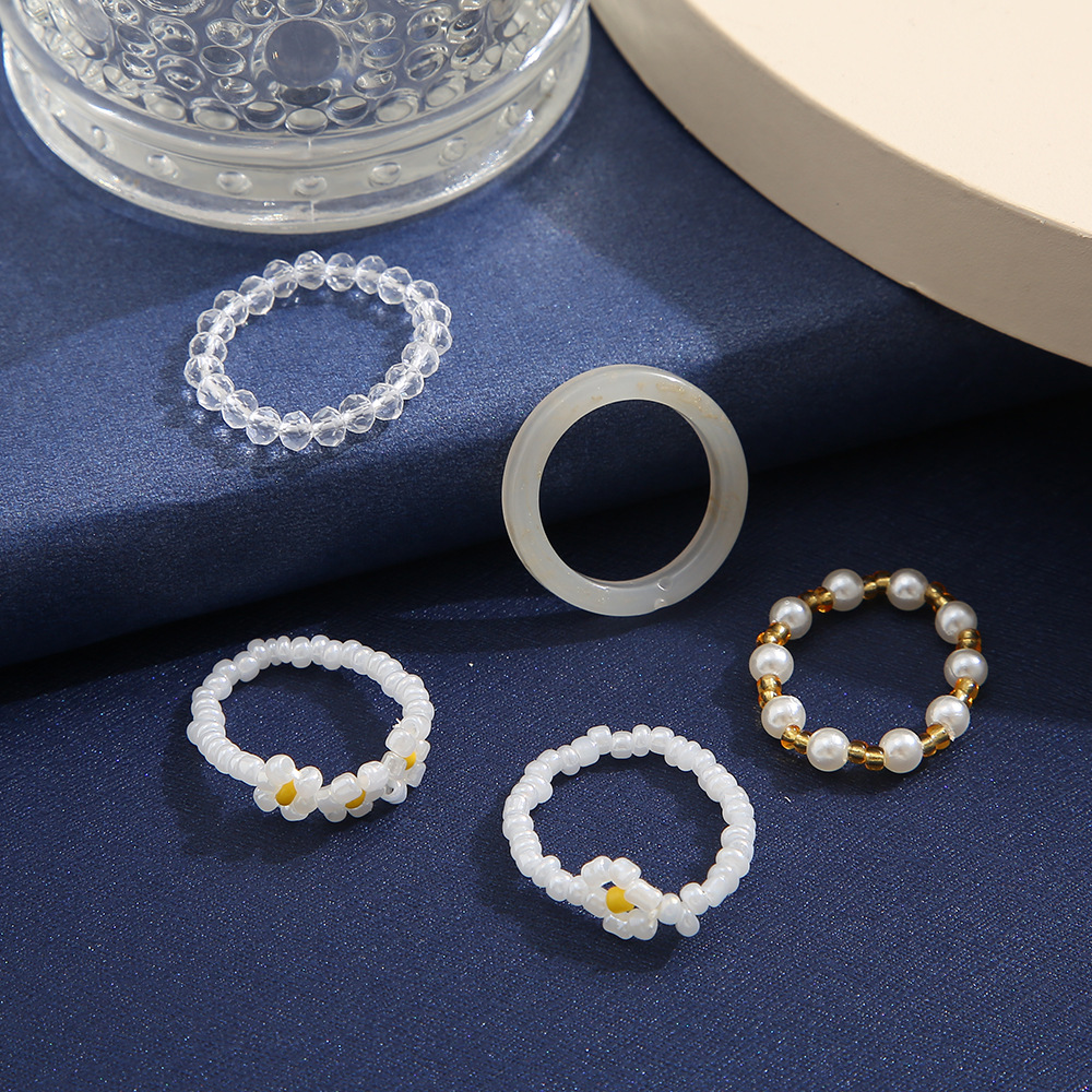 Europäische Und Amerikanische Einfache Mode Blumenperlen Perlenring 5-teiliges Set display picture 4